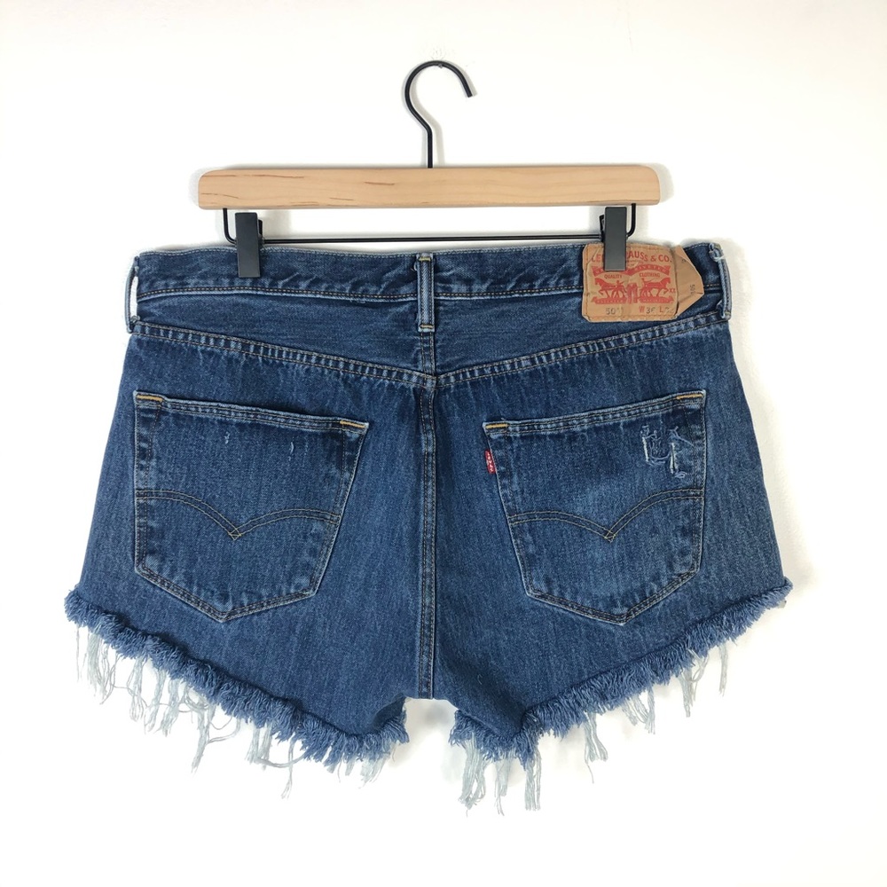 SOLD Levi’s 501 High Rise Cutoff Jean Shorts W36 - Picture 2 of 11